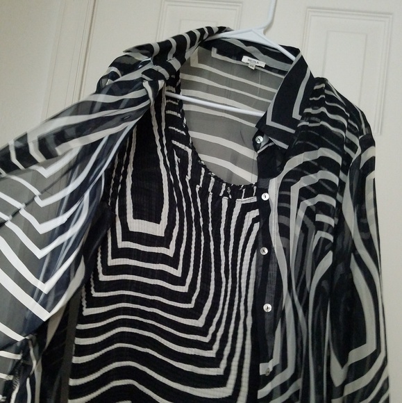 Black & White Striped Nicola two-piece blouse. - Picture 2 of 5